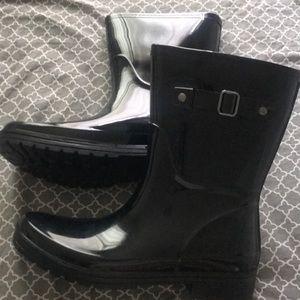 Kenneth Cole rain boots